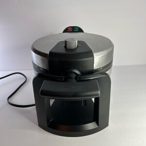 Cuisinart Round Flip Belgian Waffle Maker, Stainless Steel, Nonstick works